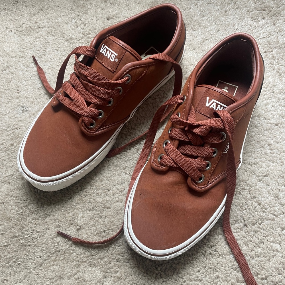 Vans Men 7 or womens 8.5 Low-top Atwood Sneakers Brown Marshmellow (leather)